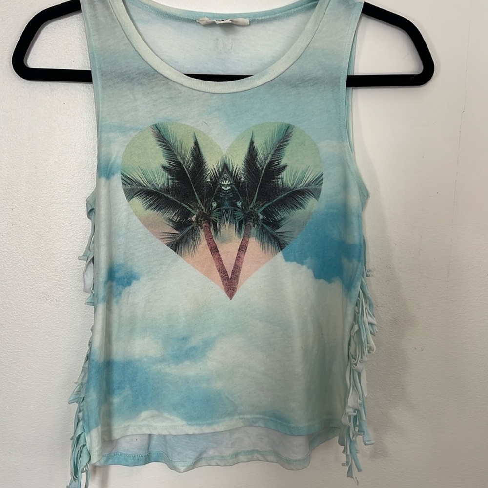 cute girls Billabong palm tree 🌴 top
